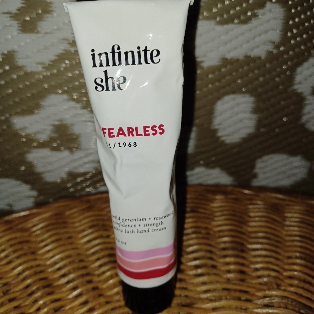 infinite she Fearless Hand Cream - White & Pink Tube